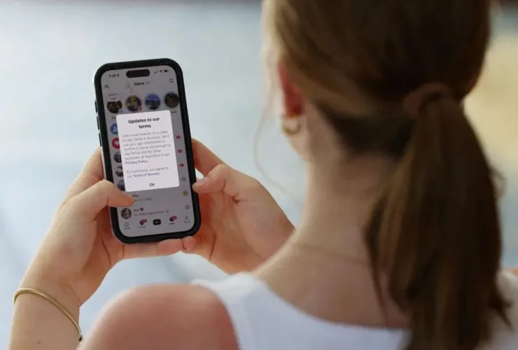 Kritisi.ID