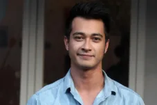 Kritisi.ID