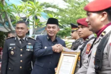 Kritisi.ID