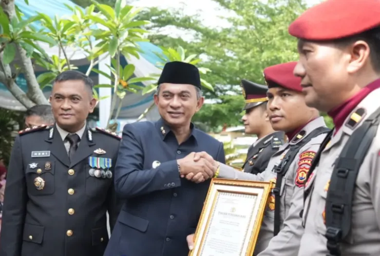 Kritisi.ID