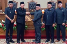 Kritisi.ID