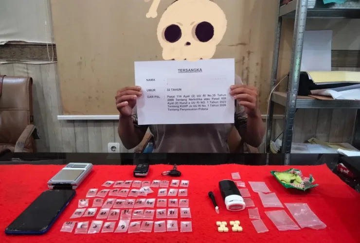 Kritisi.ID
