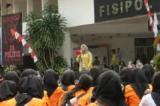 Kritisi.ID