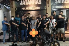Kritisi.ID