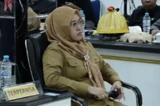 Kritisi.ID