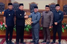 Kritisi.ID