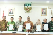 Kritisi.ID